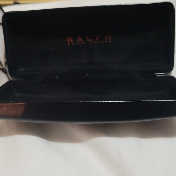 Sun glasses - Picture 6 of 7